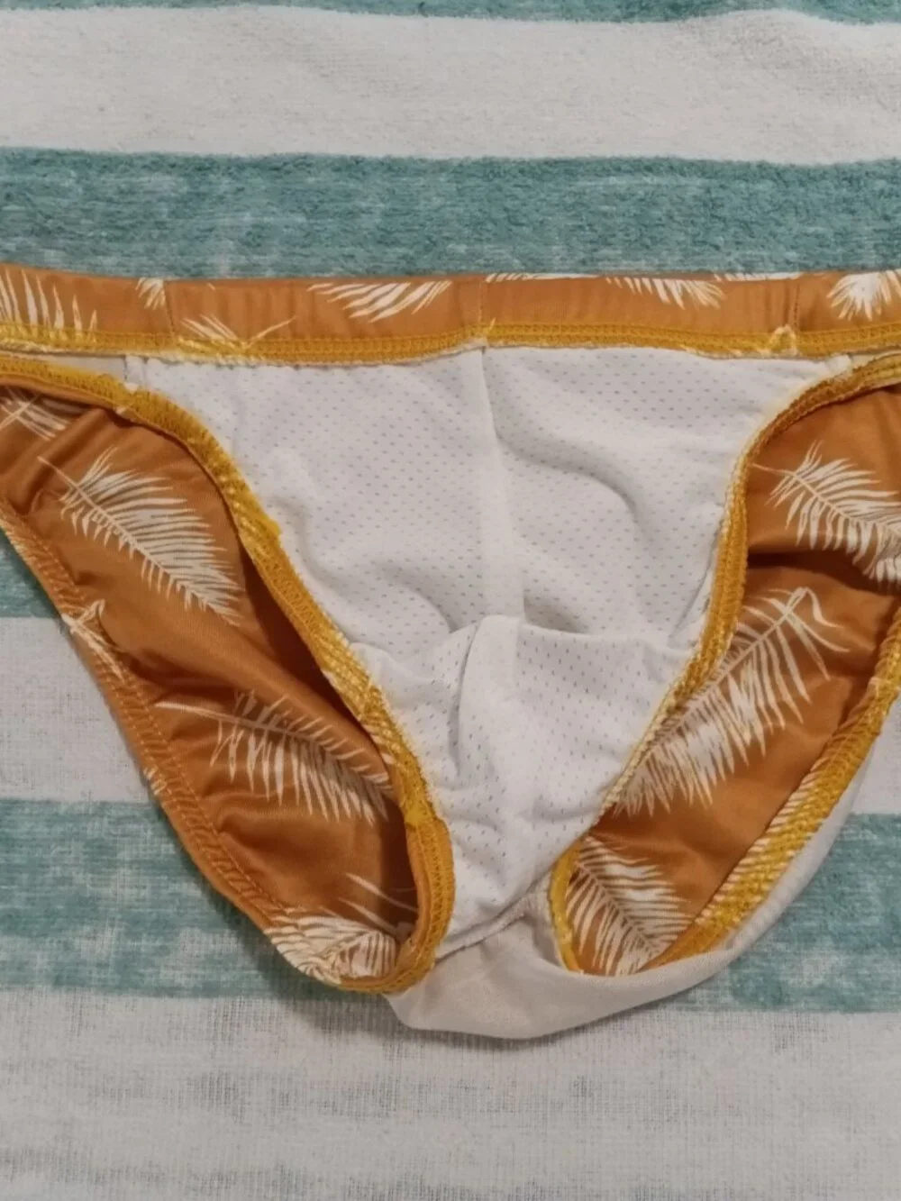 NIB UNBRANDED TAN LEAF PATTERN UNDERWEAR BRIEF, ASIAN SIZE 